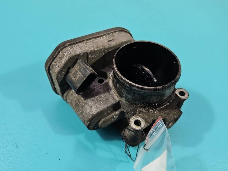 Дросельна заслінка Chevrolet Captiva 3071864539