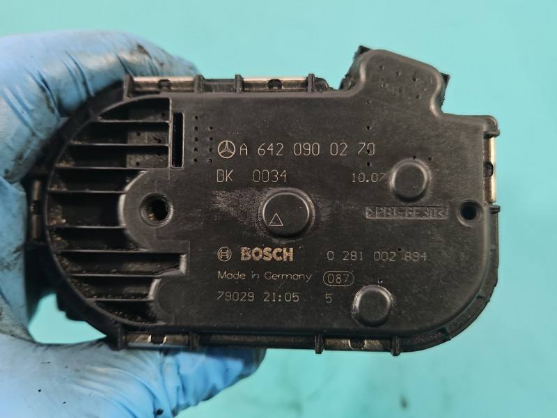 Дросельна заслінка Mercedes ML W164 A6420900270 — фото деталі 8