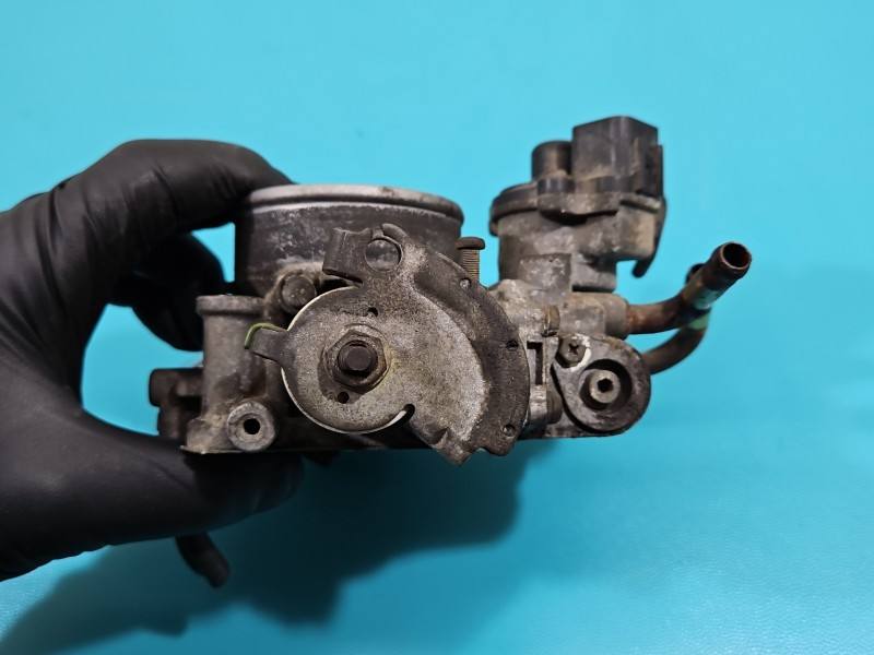 Дроссельная заслонка Mitsubishi Carisma — фото детали 3