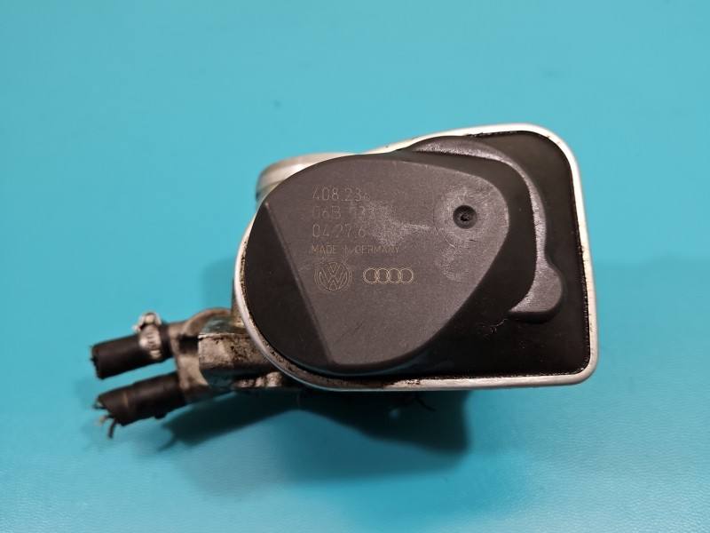 Дроссельная заслонка Volkswagen Passat B5 06B133062P — фото детали 7