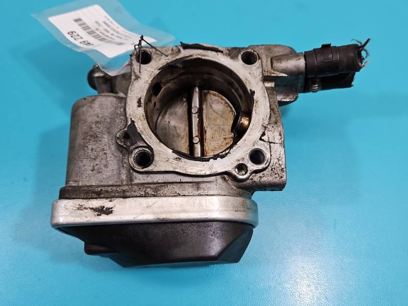 Дроссельная заслонка Volkswagen Passat B5 06B133062P — фото детали 9