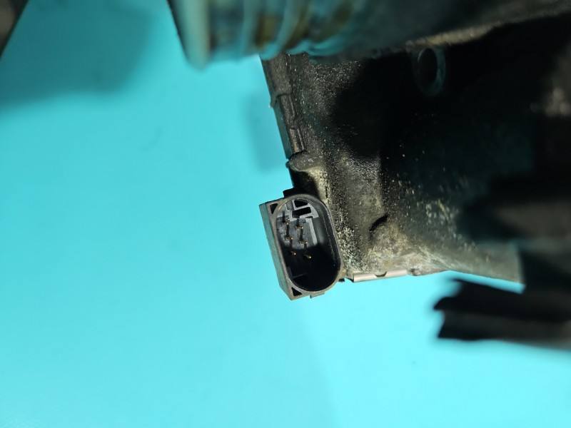 Дросельна заслінка Volvo S80 8677866 — фото деталі 7