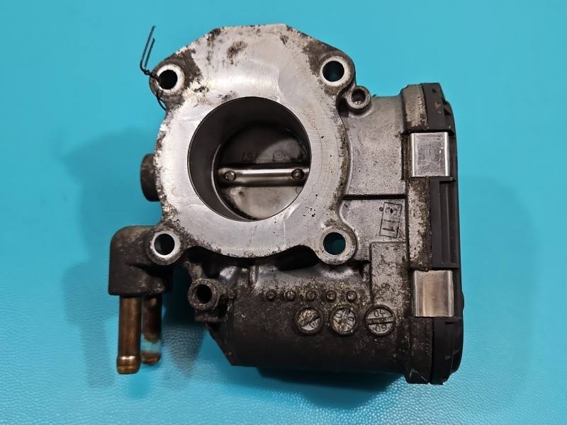 Дросельна заслінка Toyota Yaris 2 22030-0Q010 — фото деталі 8