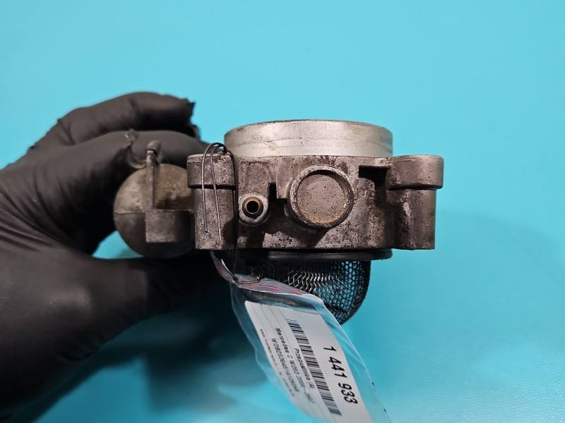 Дросельна заслінка Mercedes C W203 A1111410325 — фото деталі 4