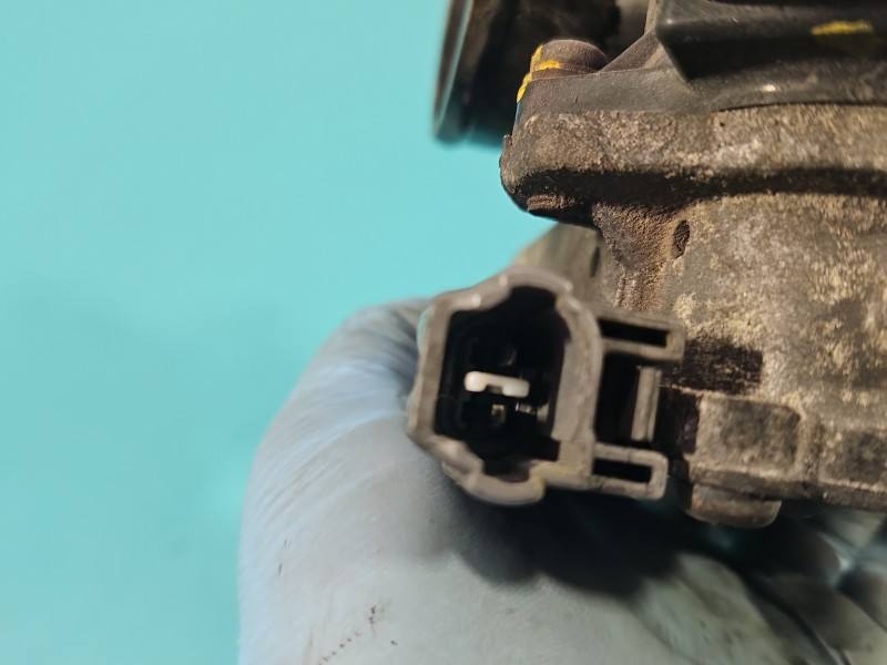Дросельна заслінка Toyota Corolla Verso — фото деталі 4