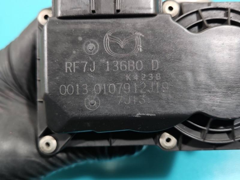 Дросельна заслінка Mazda 6 RF7J136B0 — фото деталі 7