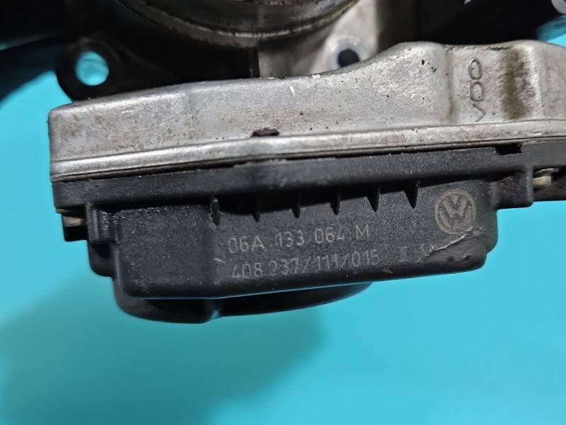 Дроссельная заслонка Audi A3 8L 06A133064M — фото детали 8
