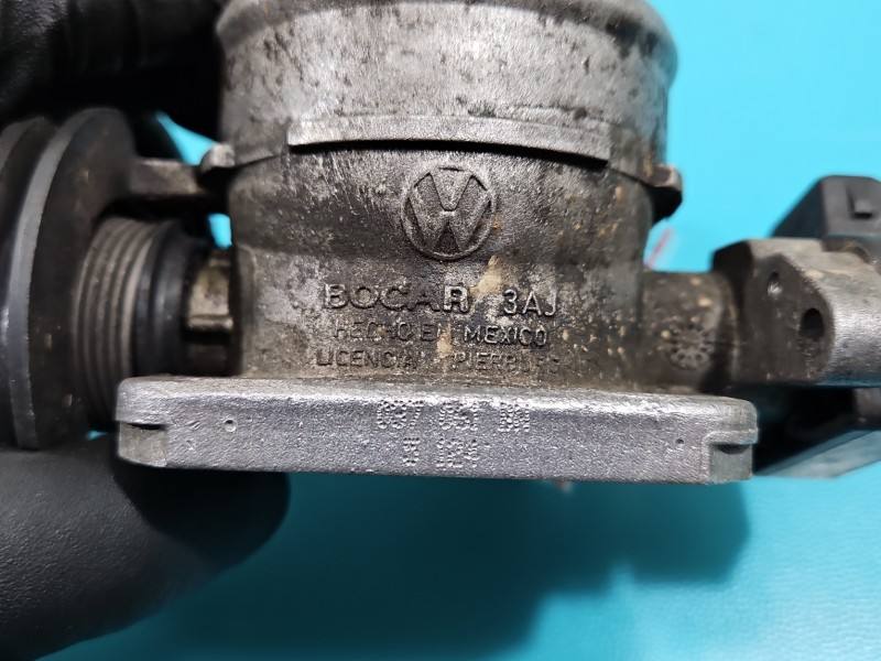 Дроссельная заслонка Volkswagen Passat B4 037907385Q — фото детали 4