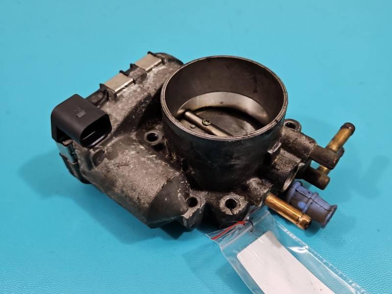 Дросельна заслінка Audi A6 C5 078133062B