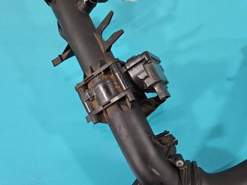 Дросельна заслінка Volkswagen Touran 03C128063B — фото деталі 5
