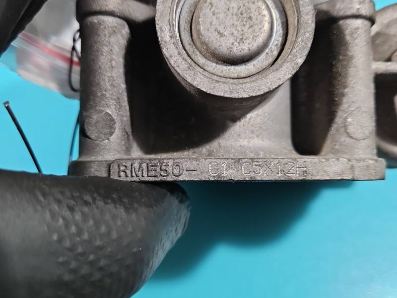 Дроссельная заслонка Nissan Primera RME50-01 — фото детали 5