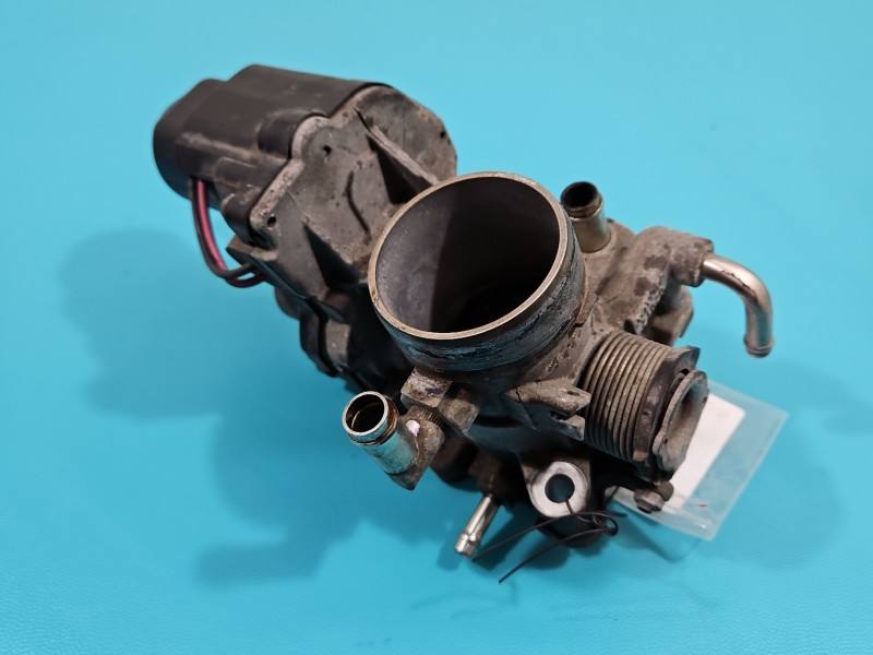 Дросельна заслінка Toyota Prius 89452-30150