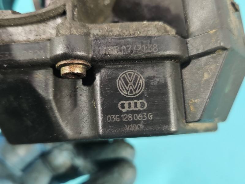 Дросельна заслінка Volkswagen Transporter T5 03G128063G — фото деталі 8