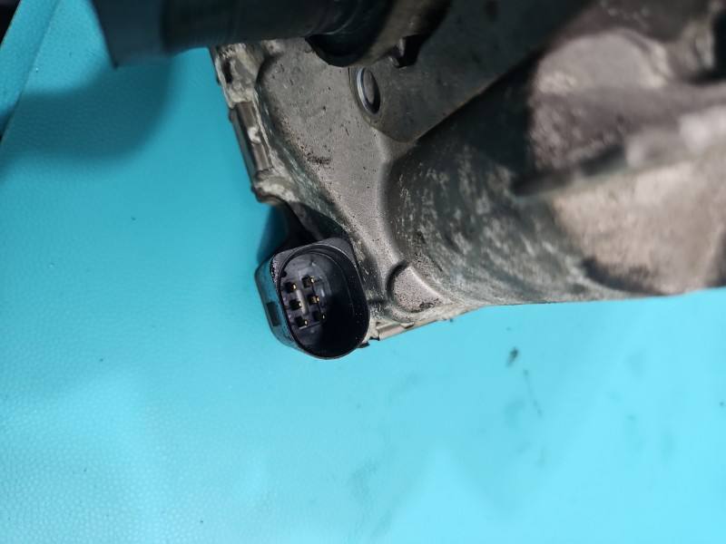 Дроссельная заслонка Nissan Qashqai 8200330810E — фото детали 6