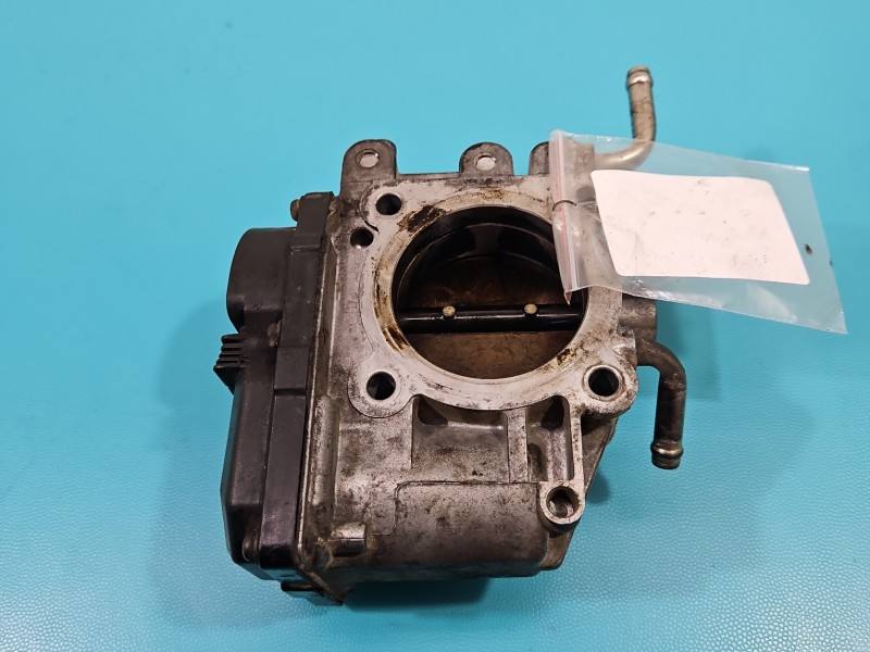 Дросельна заслінка Toyota Avensis T22 22030-28010 — фото деталі 8