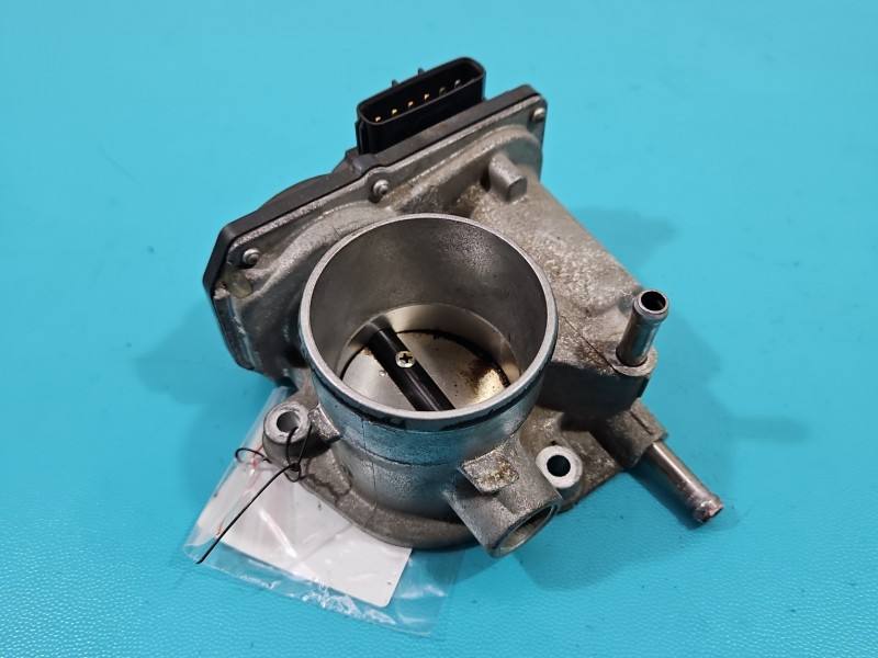 Дросельна заслінка Toyota Yaris 3 22030-0Y110