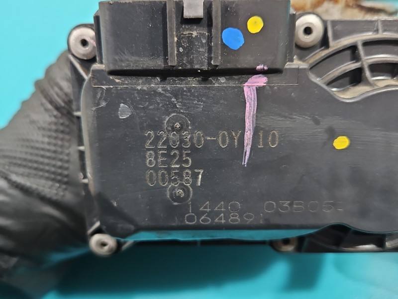 Дросельна заслінка Toyota Yaris 3 22030-0Y110 — фото деталі 7