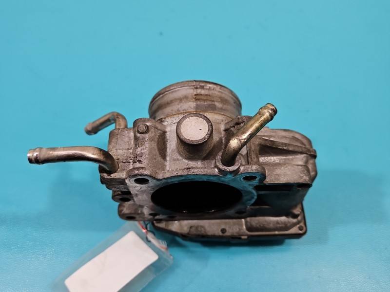Дросельна заслінка Toyota Avensis T22 22030-28010 — фото деталі 4