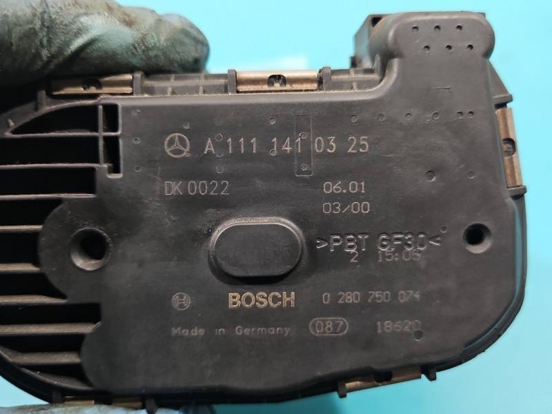 Дросельна заслінка Mercedes C W203 A1111410325 — фото деталі 5