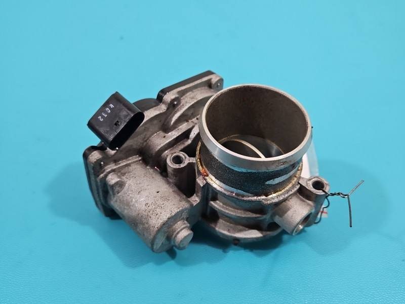 Дросельна заслінка Hyundai I30 35150-08200