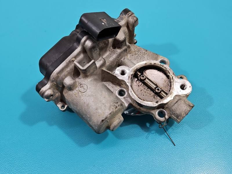 Дросельна заслінка Volkswagen Caddy 04L131501L