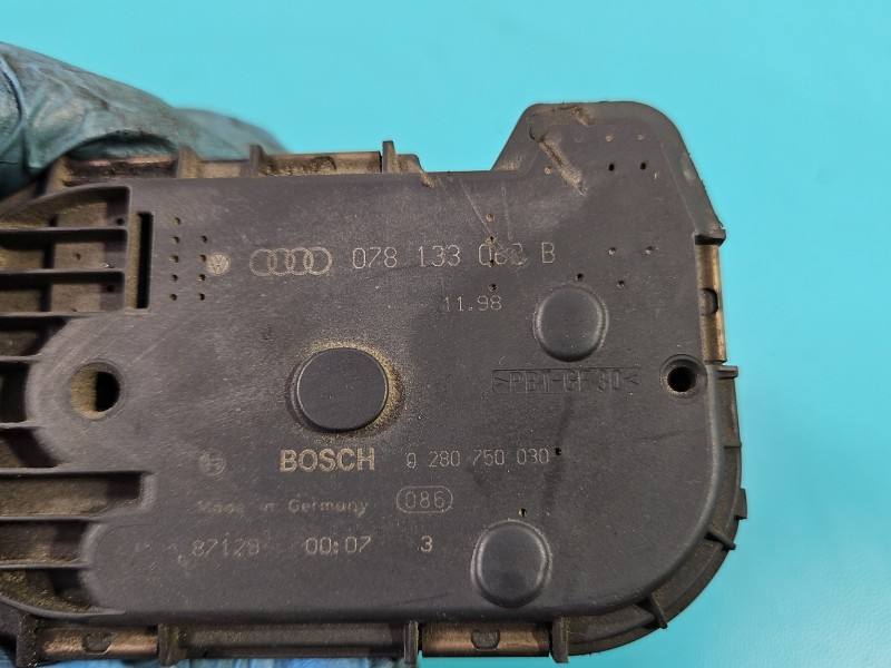 Дросельна заслінка Audi A6 C5 0280750030 — фото деталі 5