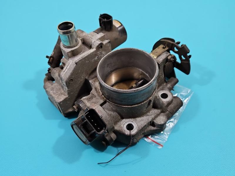Дросельна заслінка Mazda Xedos 6 B6HF18911