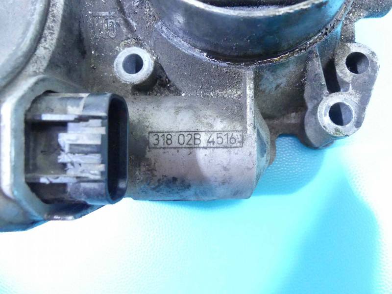 Дросельна заслінка Opel Vectra C 31802B4516 — фото деталі 3