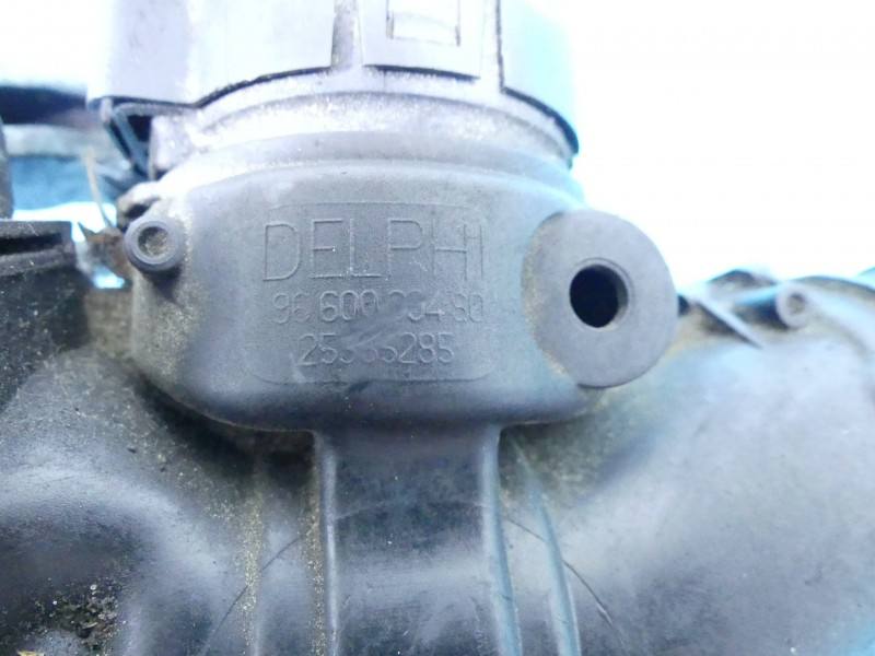 Дросельна заслінка Citroen C4 9639027480 — фото деталі 4