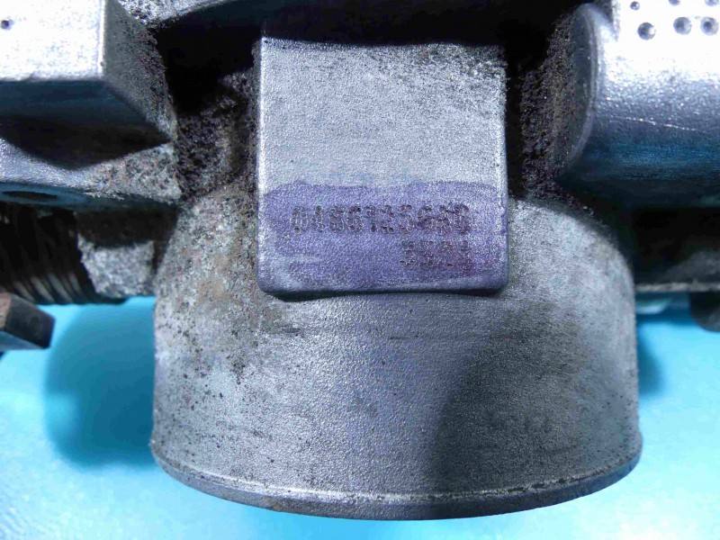 Дросельна заслінка Dodge Caravan 04861256AG — фото деталі 4