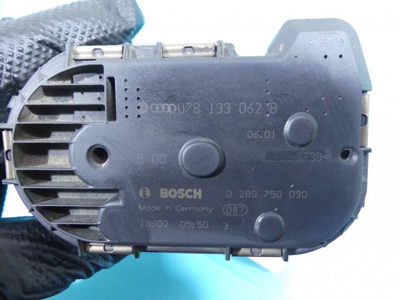Дросельна заслінка Volkswagen Passat B5 0280750030 — фото деталі 8