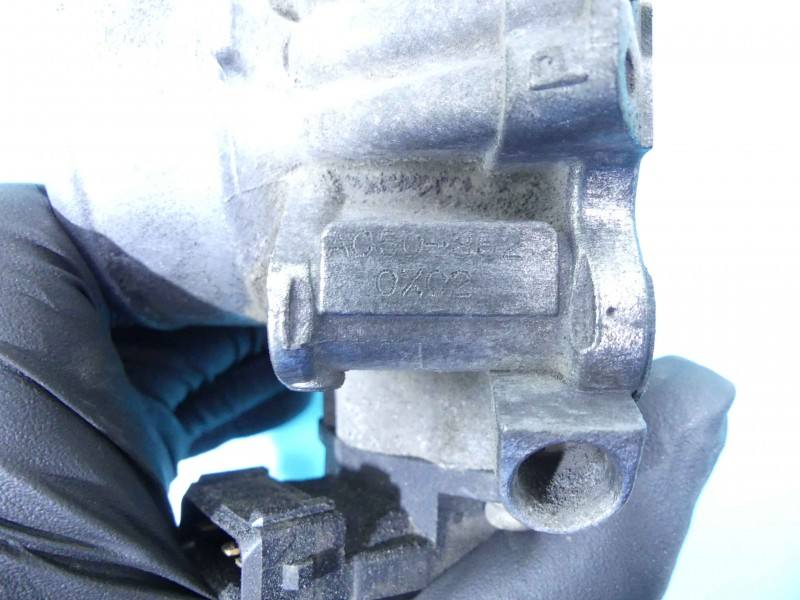Дросельна заслінка Mitsubishi Carisma — фото деталі 4