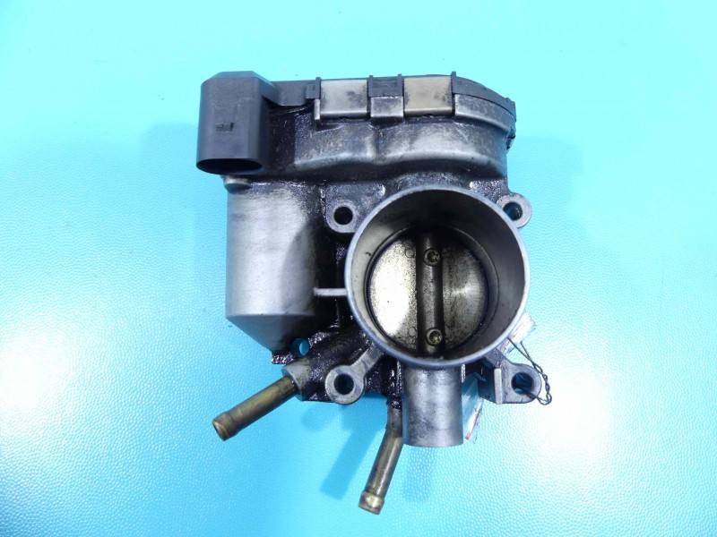 Дроссельная заслонка Volkswagen Polo 030133062C — фото детали 2