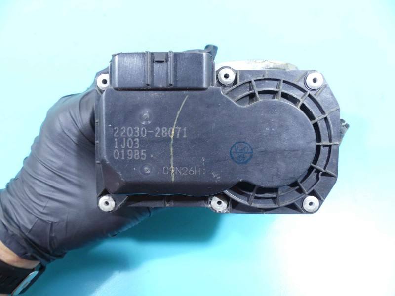 Дросельна заслінка Toyota Estima 22030-28071 — фото деталі 6