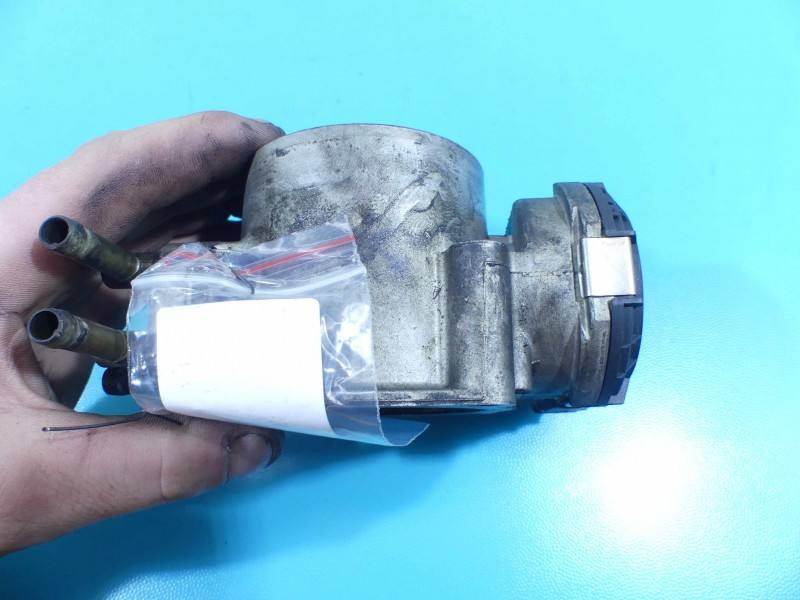 Дросельна заслінка Audi A6 C5 078133062B — фото деталі 5