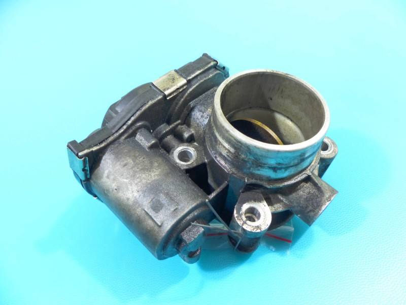 Дроссельная заслонка Opel Astra J 55570009DB