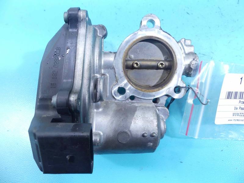 Дроссельная заслонка Volkswagen Passat B8 04L131501G