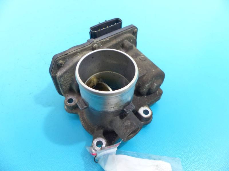 Дросельна заслінка Toyota Auris 26100-0N030