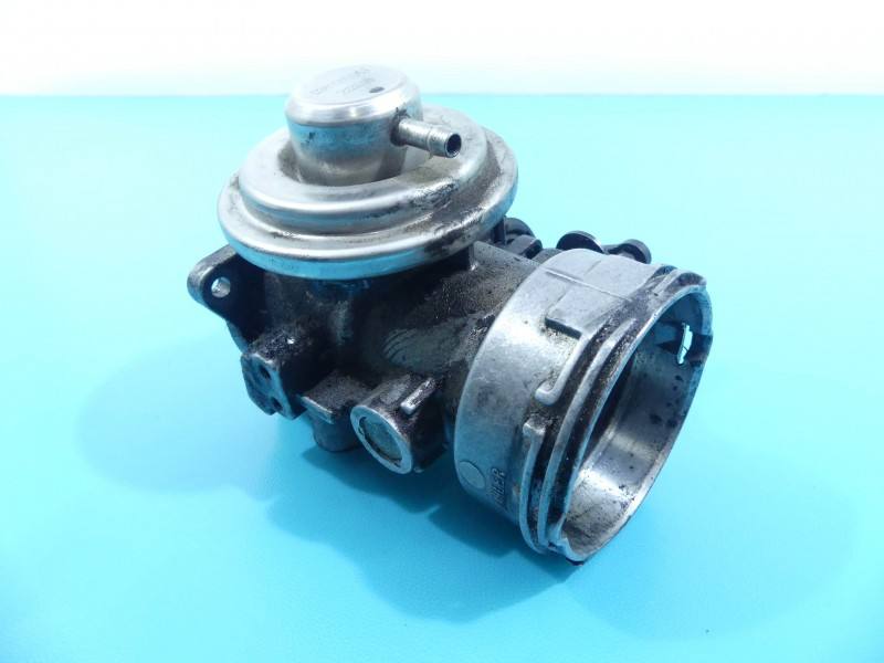 Дросельна заслінка Ford Galaxy 038129637A