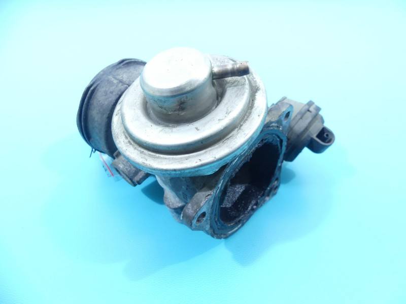 Дросельна заслінка Volkswagen Caddy 03G129637
