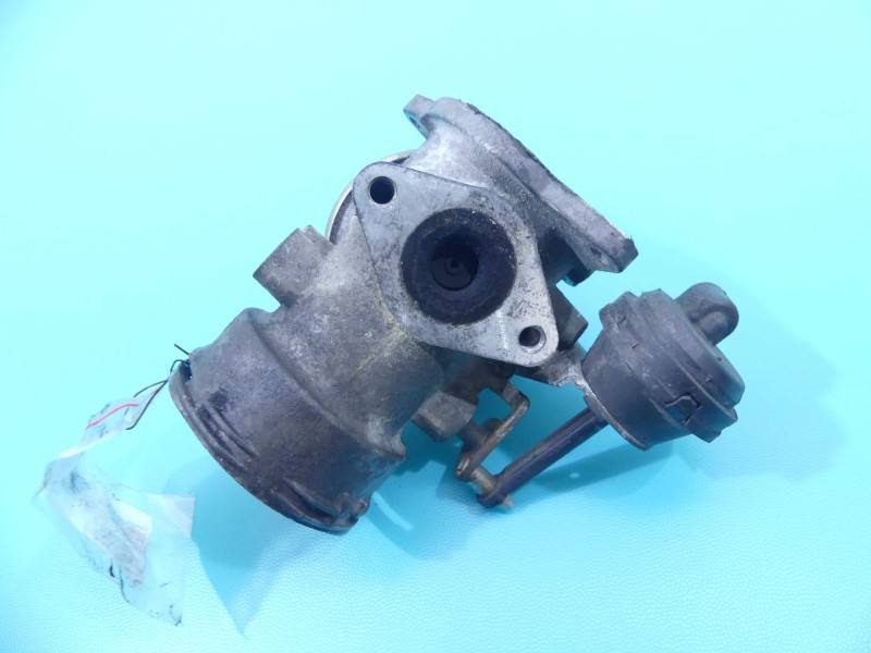 Дросельна заслінка Volkswagen Caddy 03G129637 — фото деталі 8