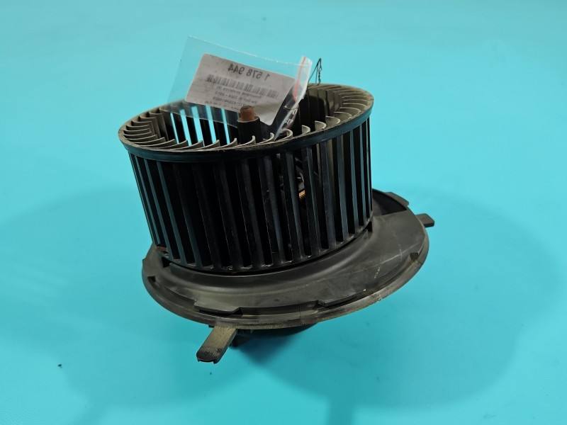 Моторчик вентилятор пічки Volkswagen Golf 6 CZ016060-0762-8