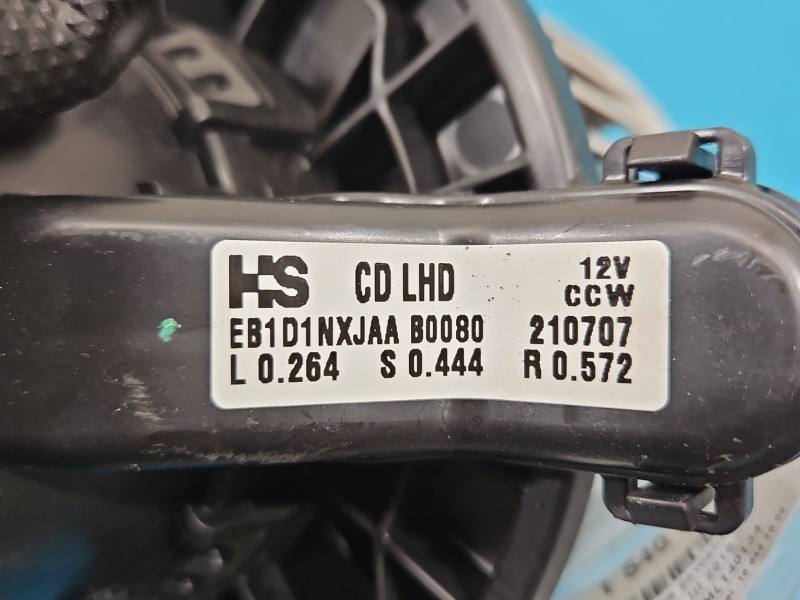 Моторчик вентилятор печки Kia Ceed EB1D1NXJAA — фото детали 3
