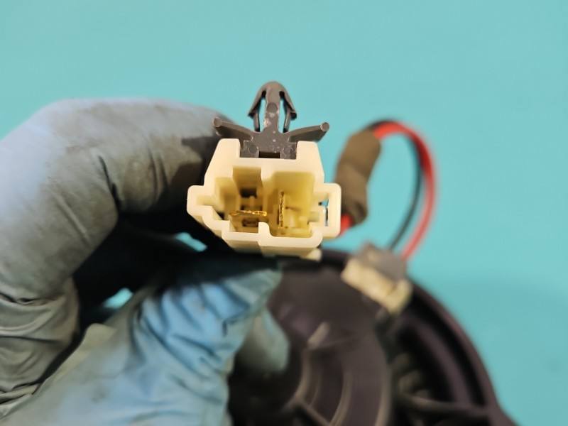 Моторчик вентилятор печки Kia Ceed — фото детали 7