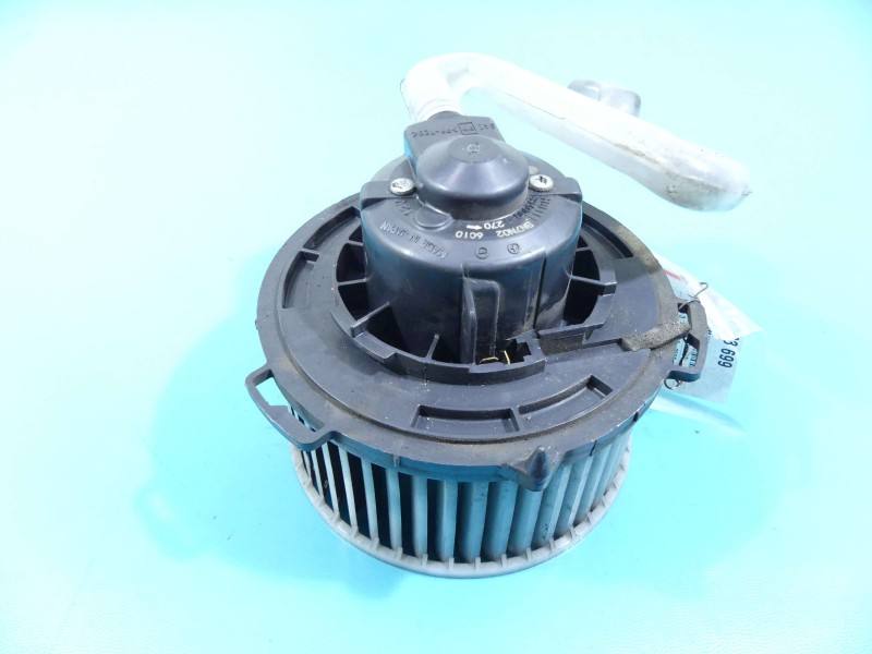 Моторчик вентилятор печки Mazda 3 894000-0270