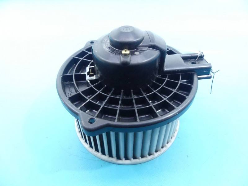 Моторчик вентилятор печки Mazda 6 894000-0232