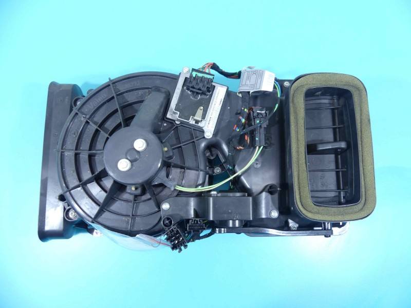 Моторчик вентилятор пічки Mercedes R W251 2208209210