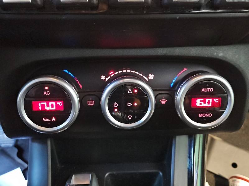 Блок керування пічкою клімат Alfa romeo Giulietta 156101737