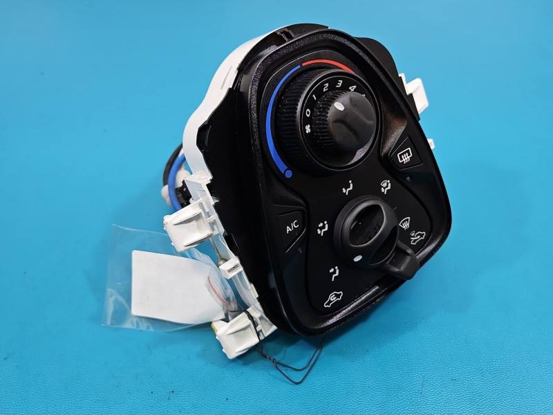 Блок керування пічкою клімат Toyota Aygo 55900-YV030