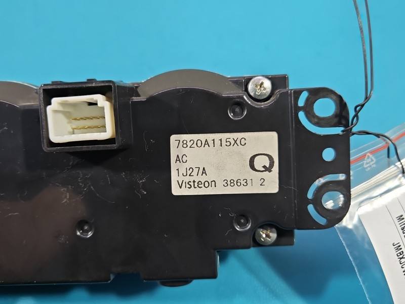 Блок керування пічкою клімат Mitsubishi Outlander 7820A115XC — фото деталі 8
